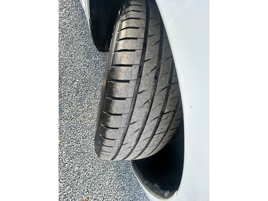 2017 Volkswagen Beetle - image 16