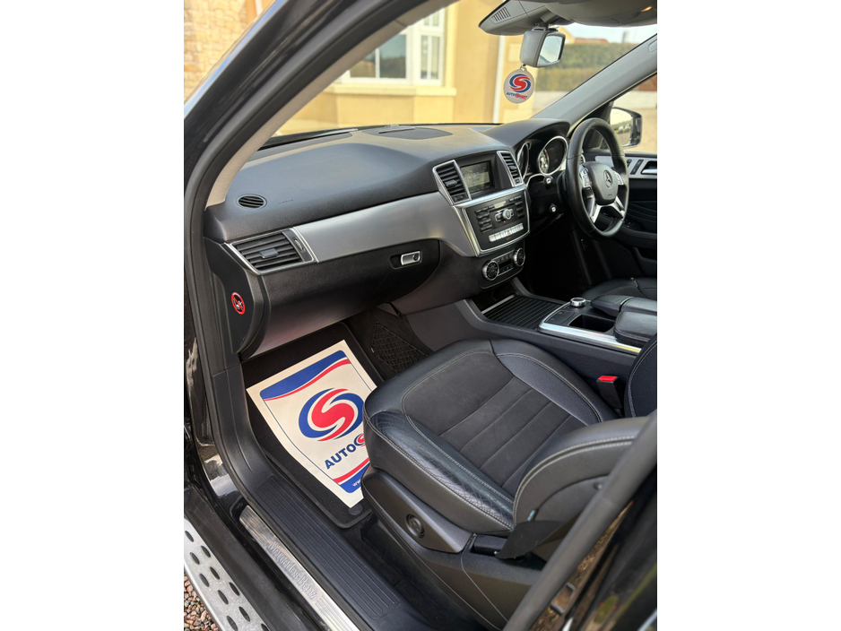 2014 Mercedes-Benz M Class - image 7