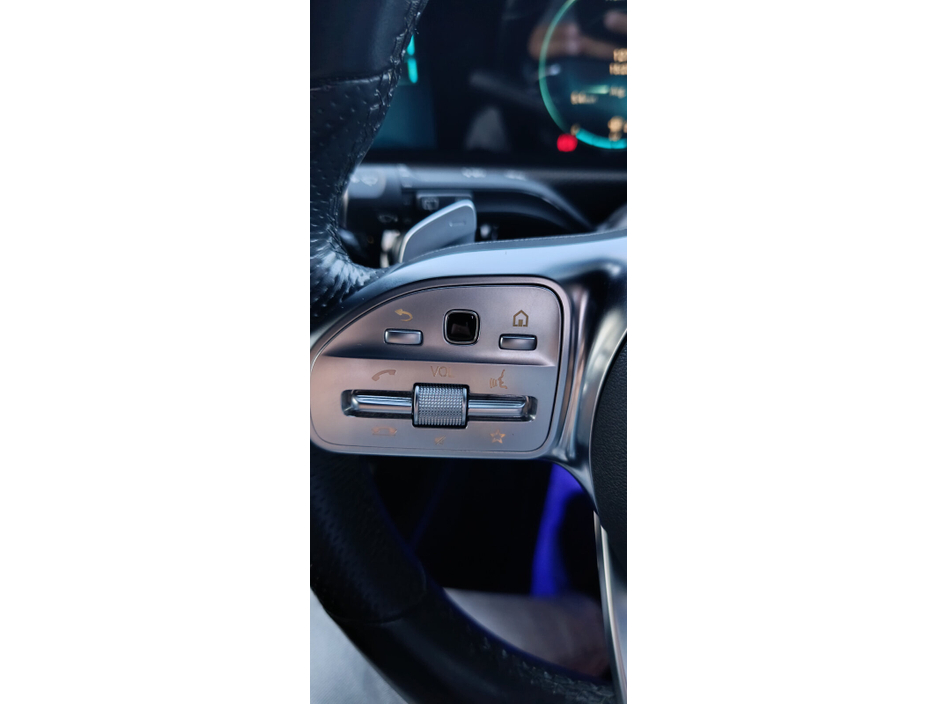 2020 Mercedes-Benz A Class - image 5