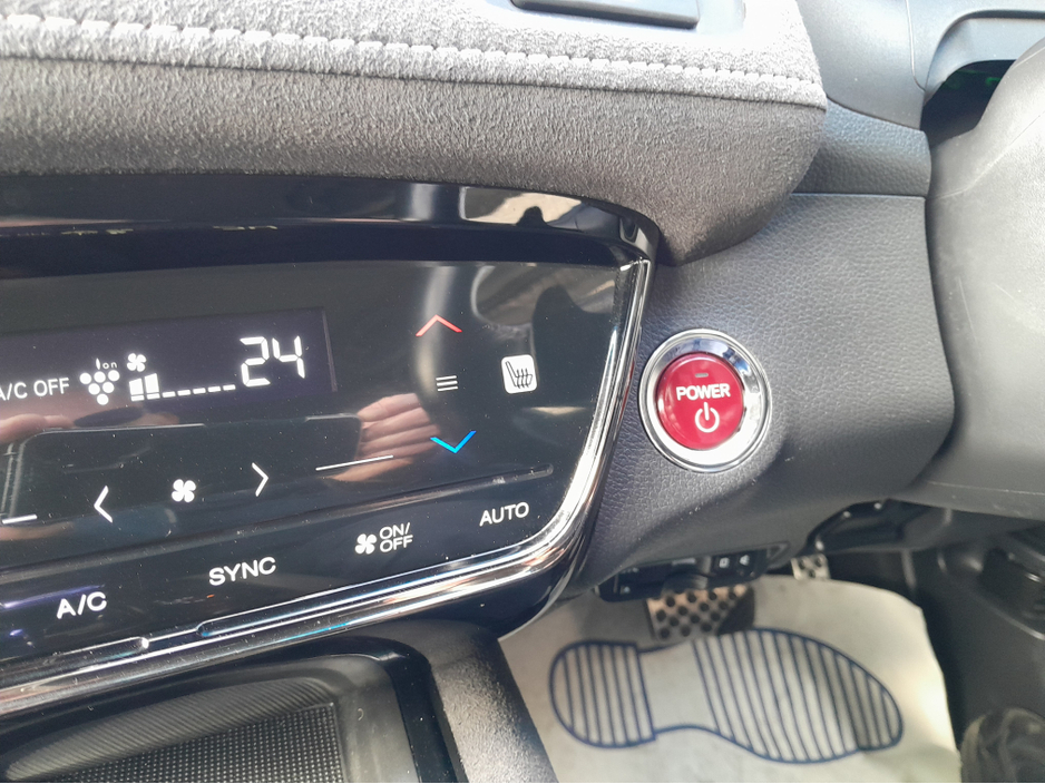 2016 Honda Vezel - image 28