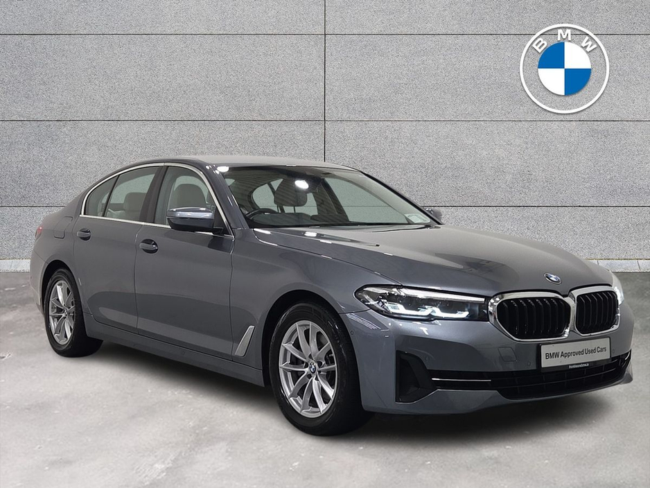 2022 BMW 5 Series 520d SE Saloon €37,950
