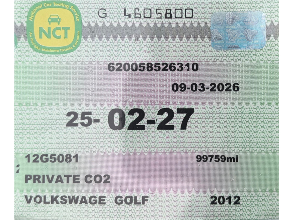 2012 Volkswagen Golf - image 10