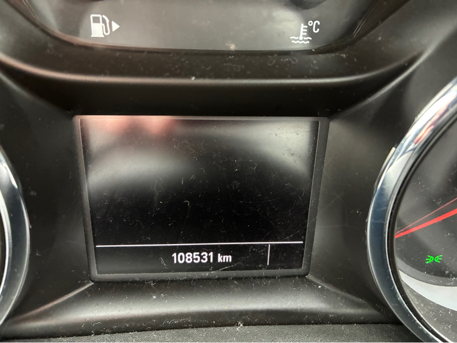 2019 Opel Astra - image 17