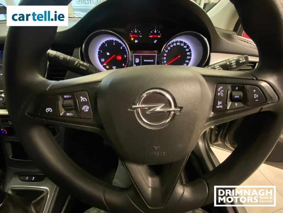2021 Opel Astra - image 22