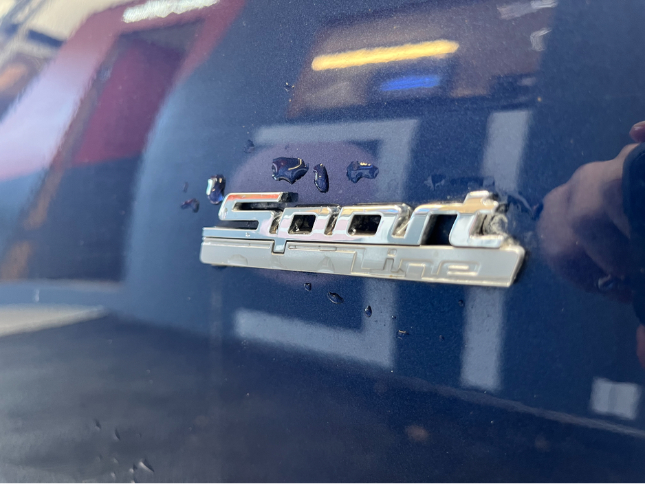 2017 BMW 1 Series - image 7