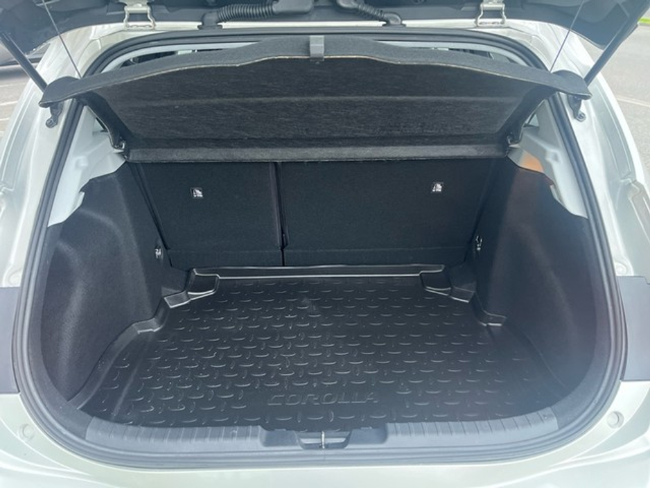 2022 Toyota Corolla - image 10