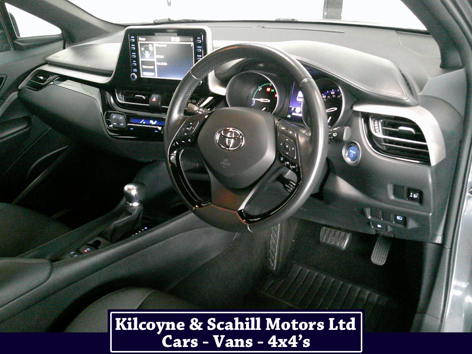 2020 Toyota C-HR - image 24