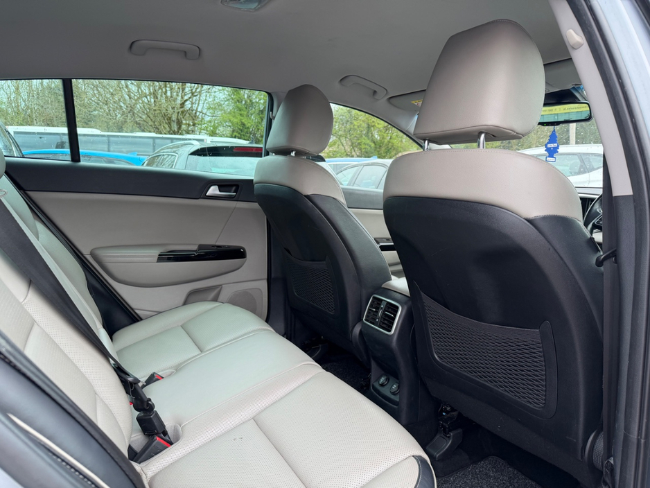 2019 Kia Sportage - image 16