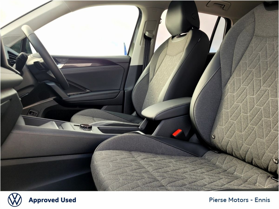 2026 Volkswagen Tiguan - image 7