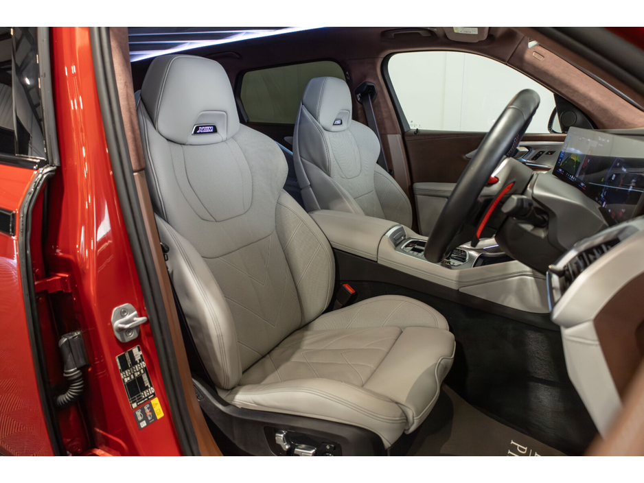 2024 BMW XM 50e €103,950