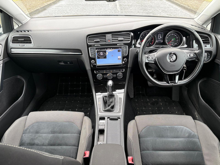 2014 Volkswagen Golf - image 15