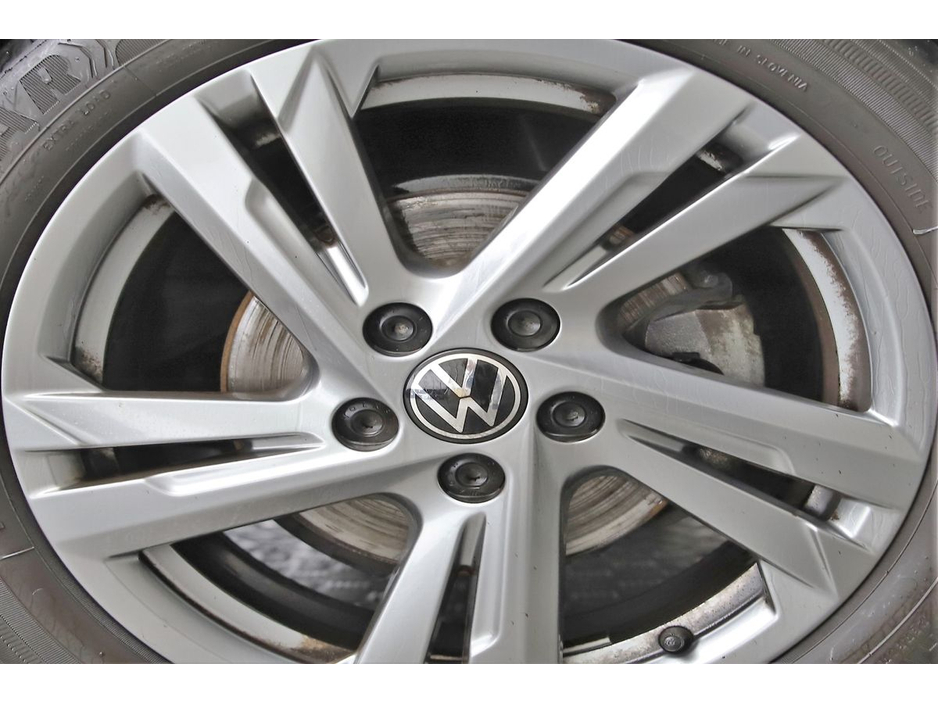 2023 Volkswagen Polo - image 22