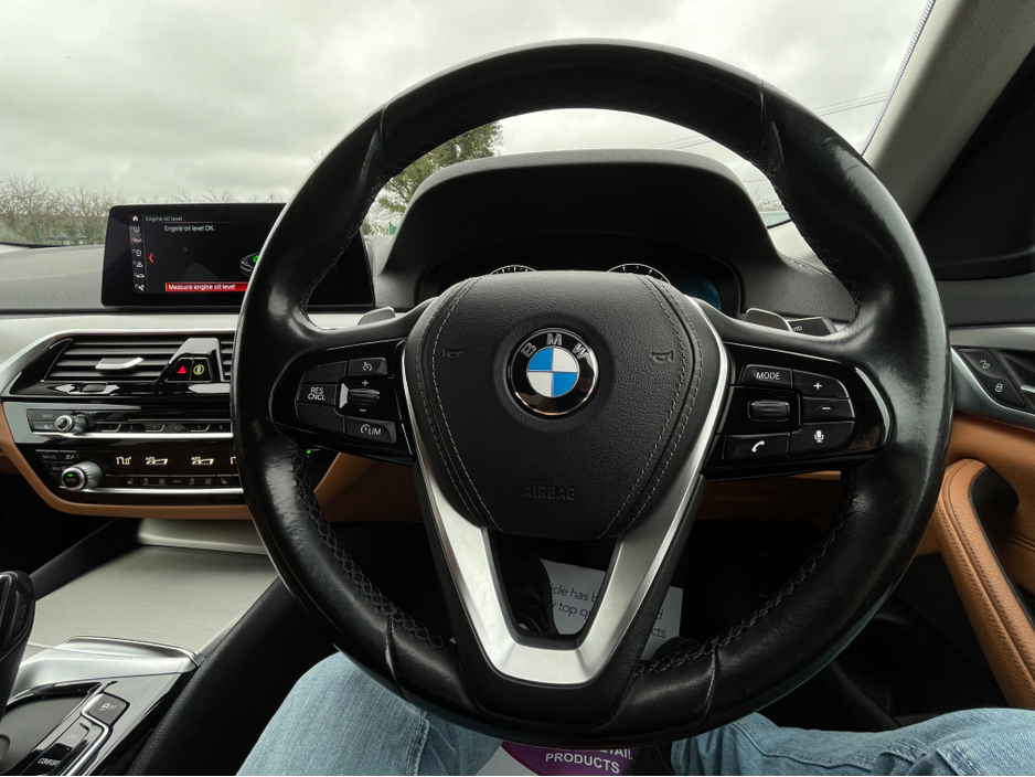 2019 BMW 5 Series - image 20
