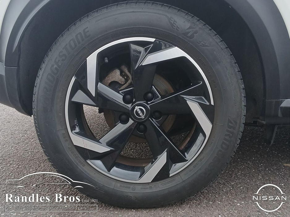 2024 Nissan Juke - image 9