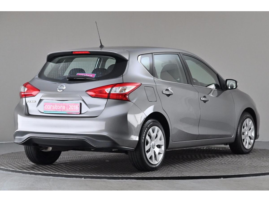 2018 Nissan Pulsar - image 9