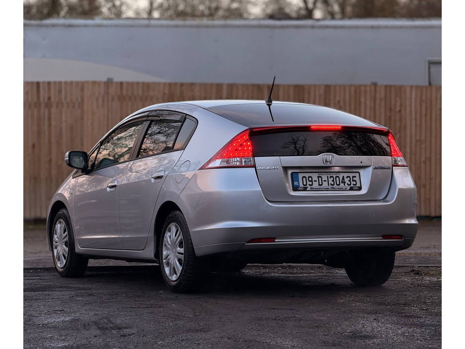 2009 Honda Insight - image 17