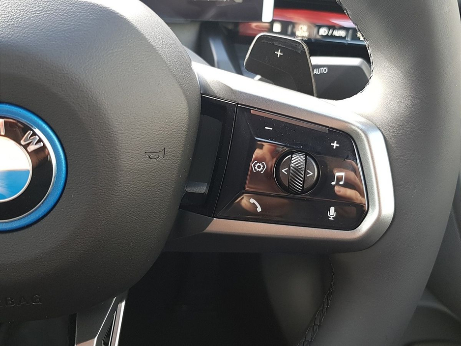 2026 BMW 5 Series - image 16