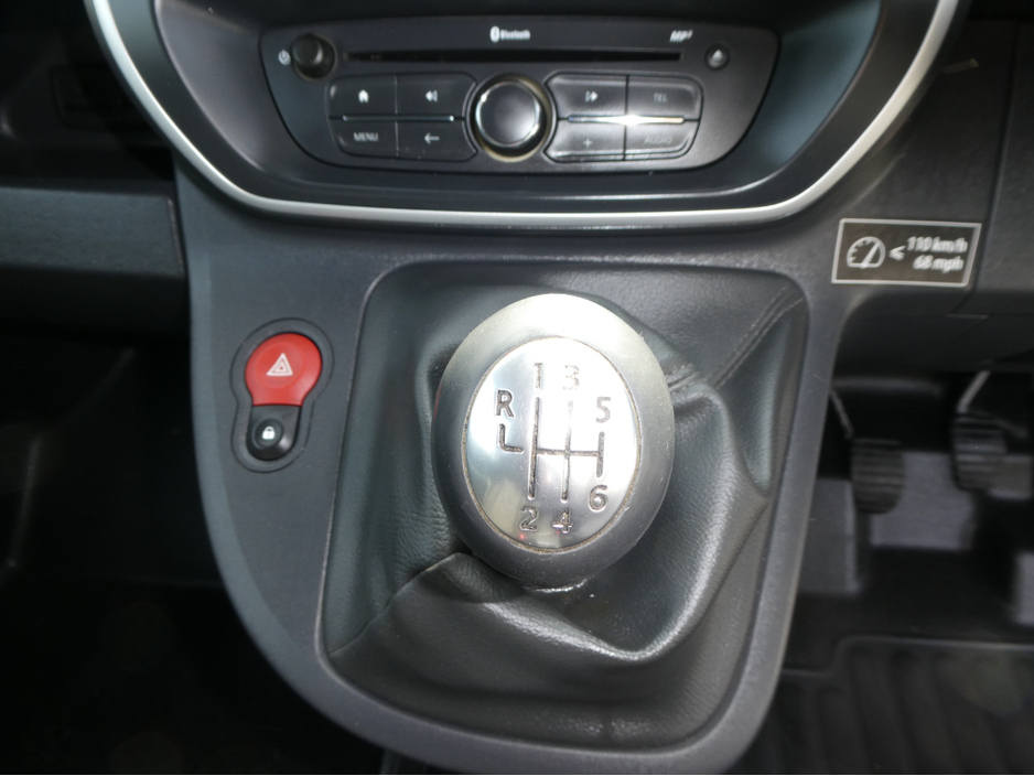 2015 Renault Kangoo - image 20