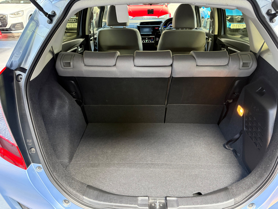 2016 Honda Fit - image 24