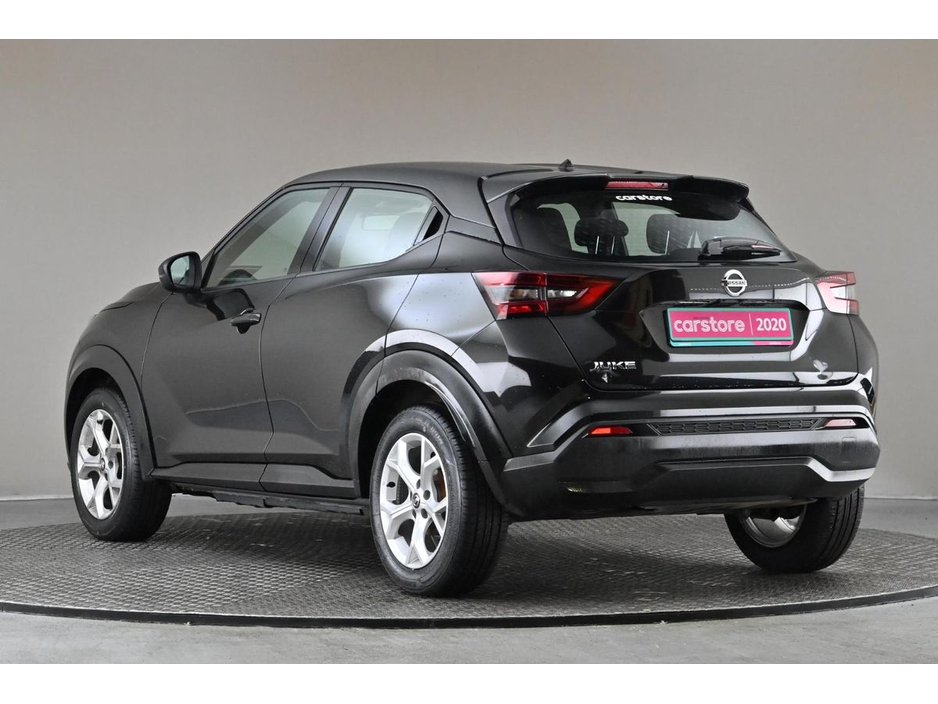 2020 Nissan Juke - image 6