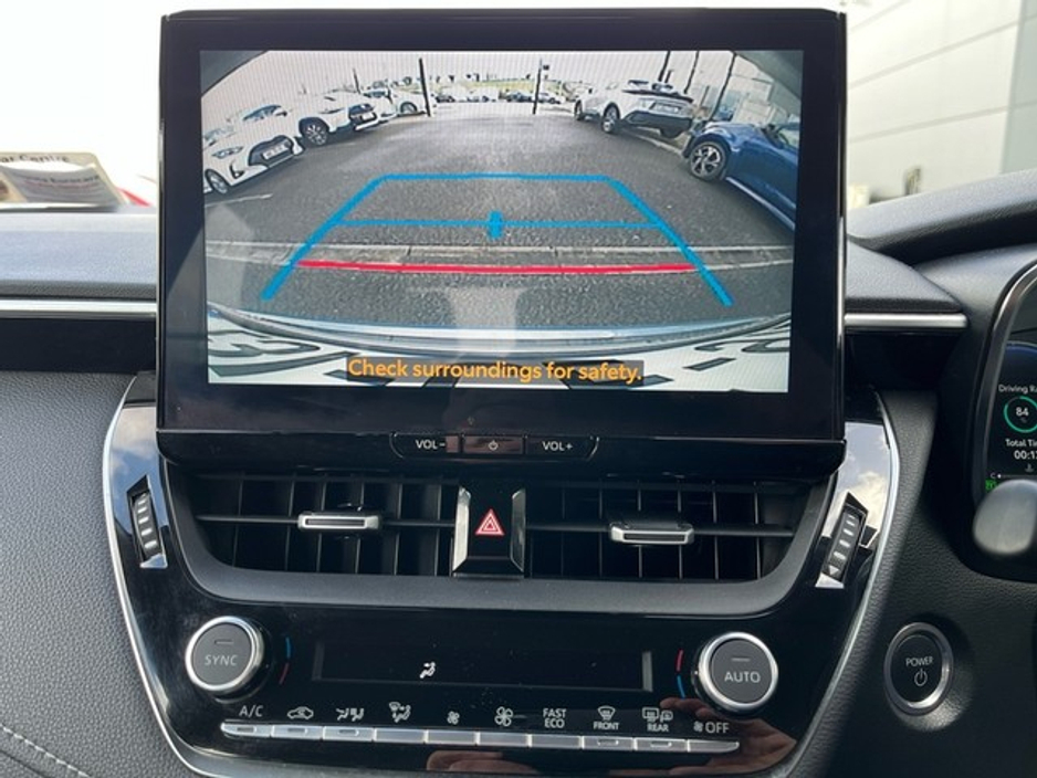 2023 Toyota Corolla - image 12