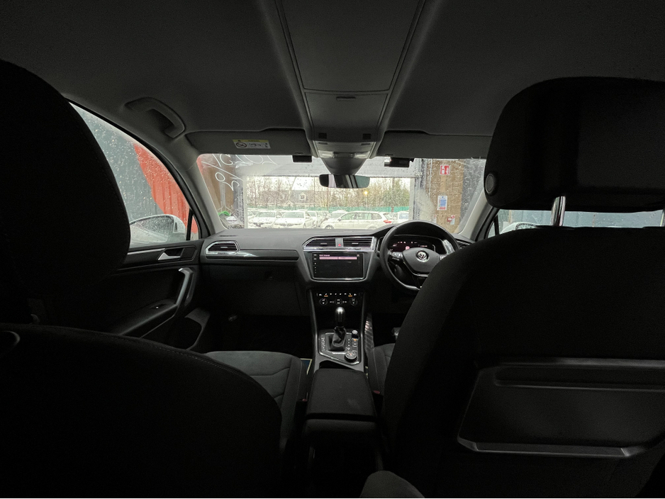 2020 Volkswagen Tiguan - image 18