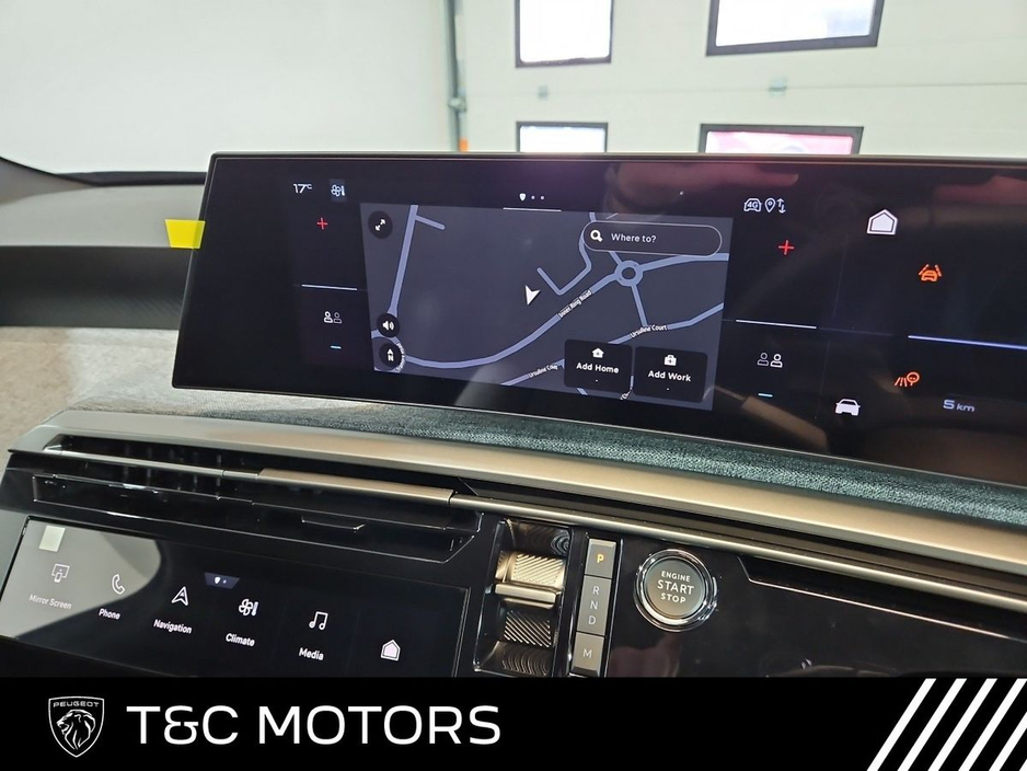 2025 Peugeot 3008 Allure Hybrid - Front & Rear Sensors & Camera, Auto Lights & Wipers, Adaptive Cruise Control, Wireless Apple Carplay/ Android Auto €40,995