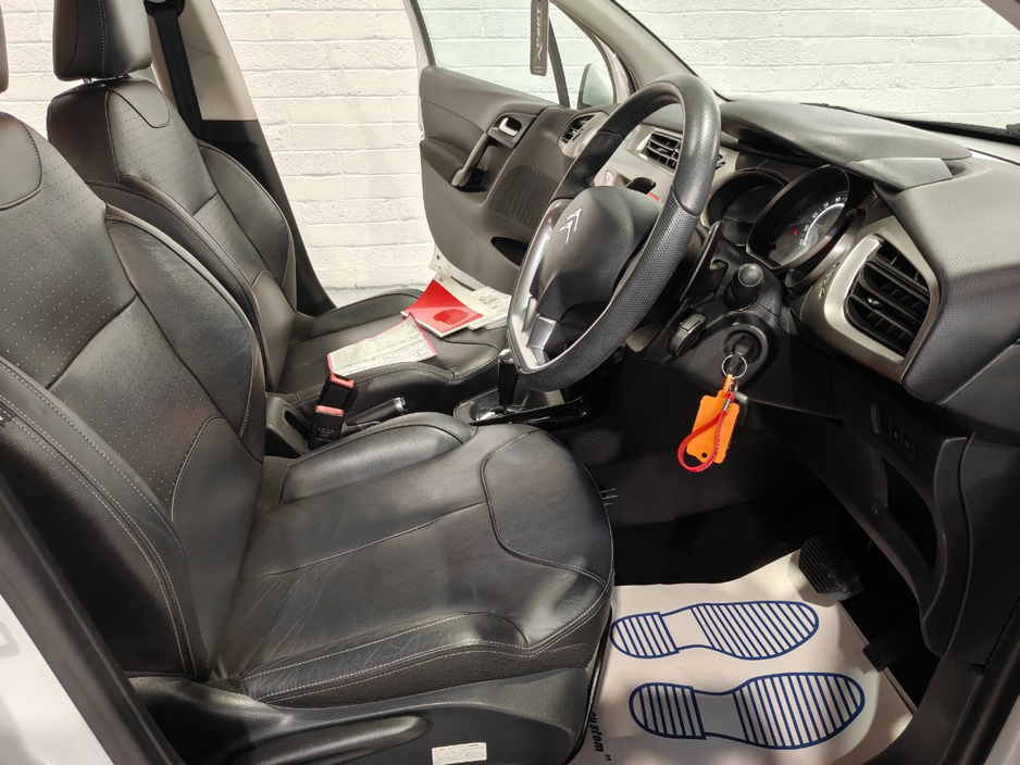 2017 Citroen C3 - image 13