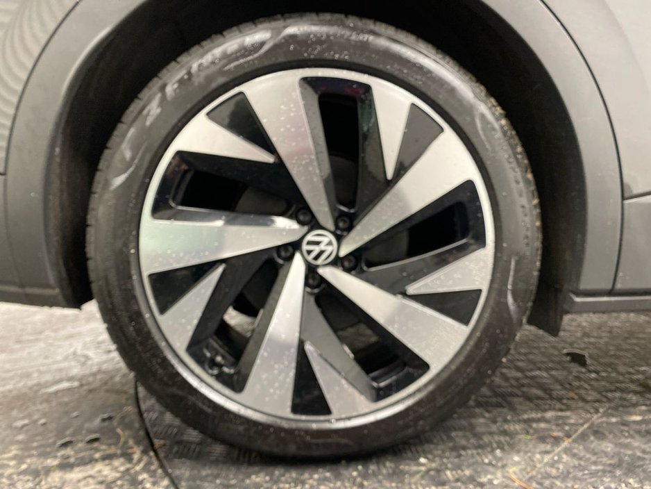 2022 Volkswagen ID.4 FAMILY 77kWh 204HP €23,995