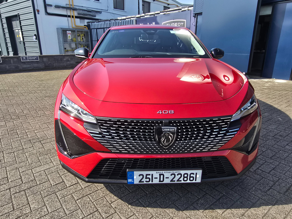 2025 Peugeot 408 - image 3