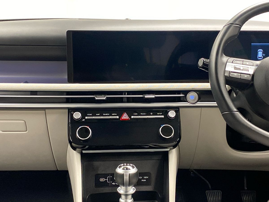 2025 Hyundai Tucson - image 8