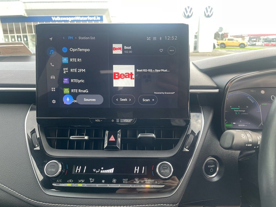 2023 Toyota Corolla 1.8 Hybrid Luna Saloon €22,475