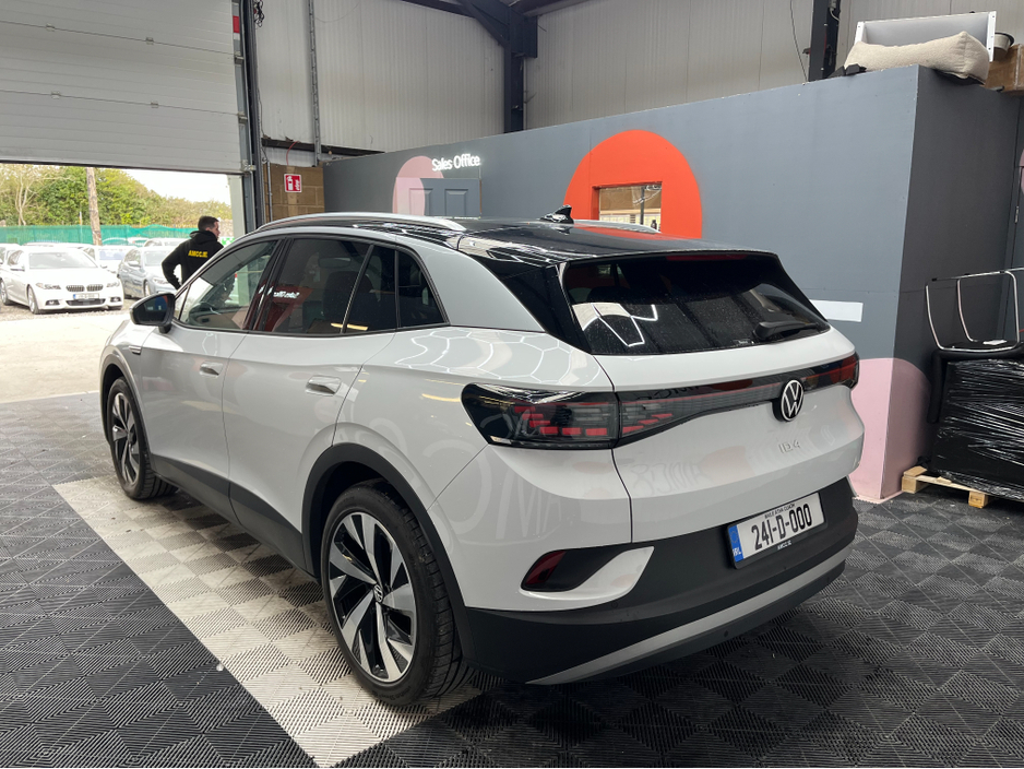 2024 Volkswagen ID.4 - image 4