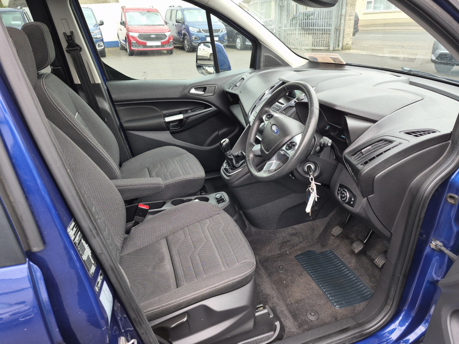 2016 Ford Tourneo Connect - image 6