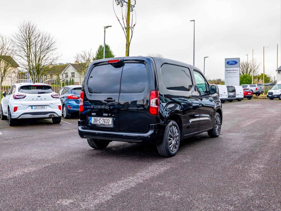 2026 Peugeot Partner - image 21