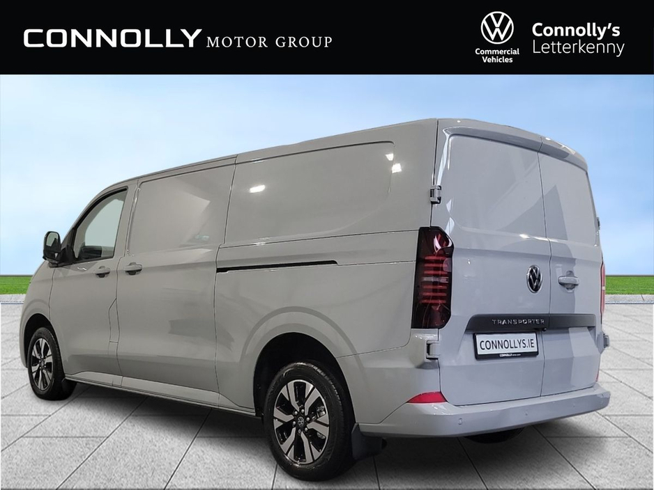 2026 Volkswagen Transporter - image 2