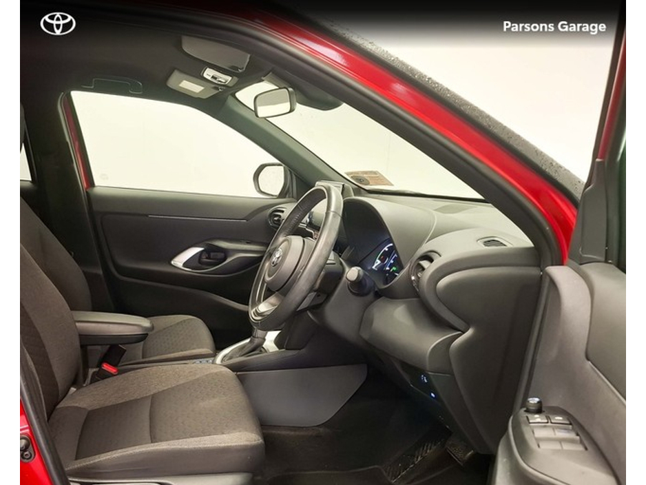 2023 Toyota Yaris Cross  €27,995