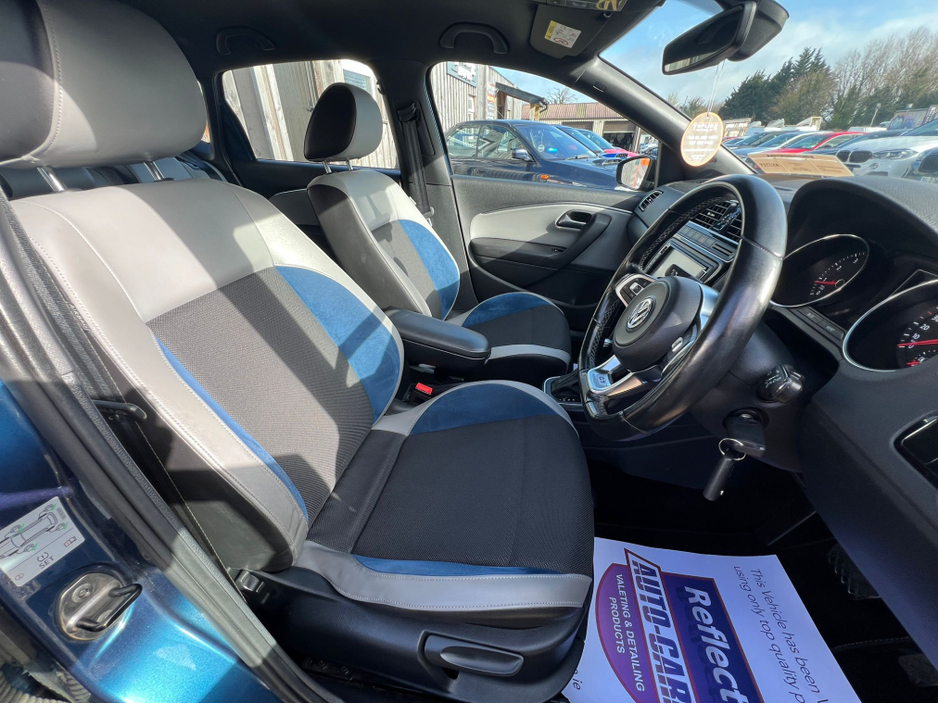 2015 Volkswagen Polo - image 9