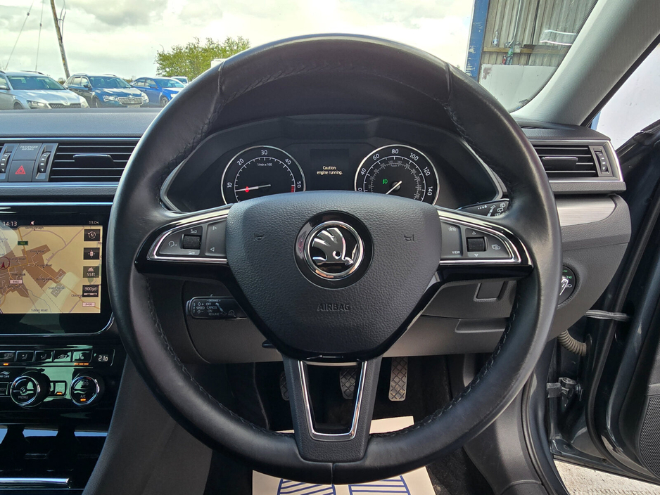 2018 Skoda Superb - image 39