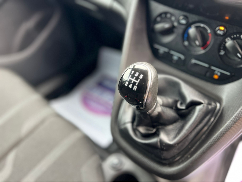 2018 Ford Transit Connect //STUNNING VAN//NEW DOE//SERVICED//ALLOYS//IMMACULATE// €10,950