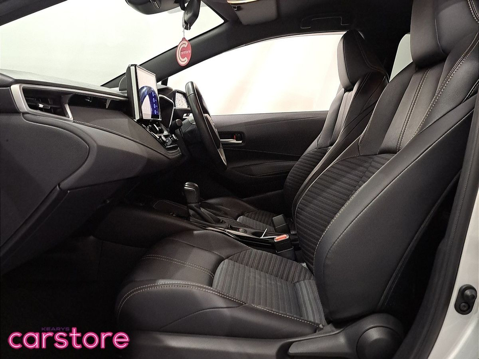 2021 Toyota Corolla - image 9