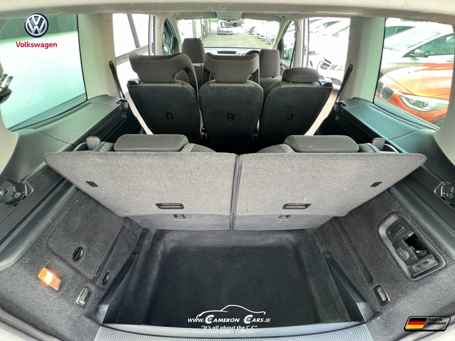 2016 Volkswagen Sharan - image 9