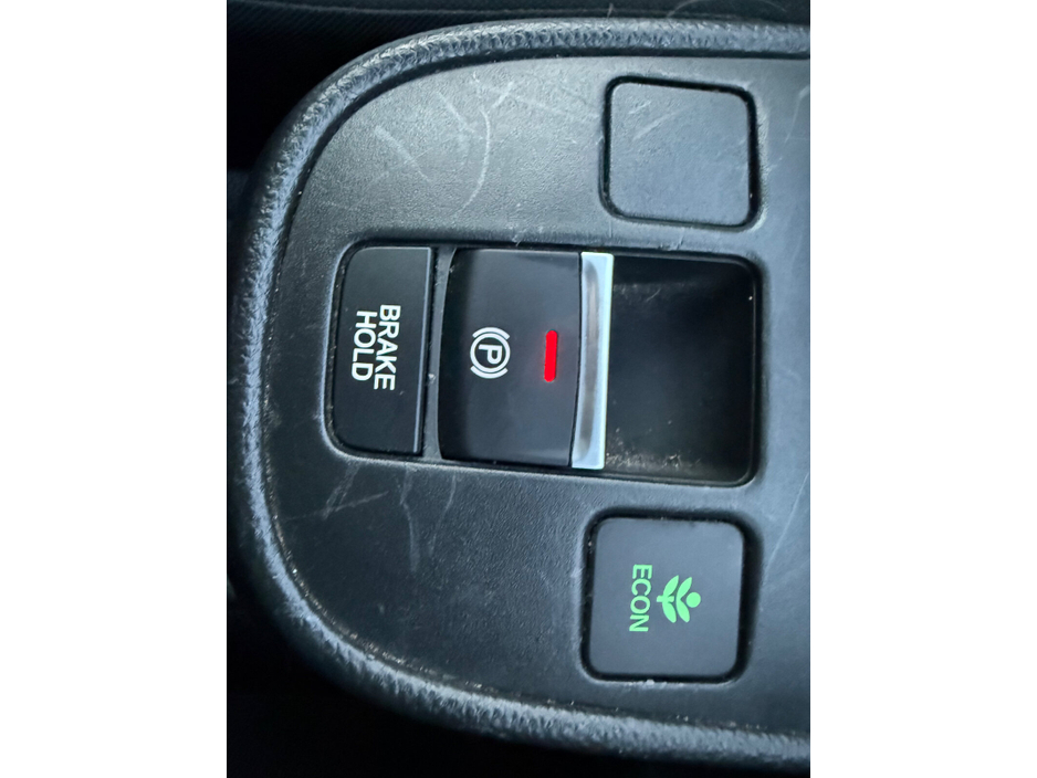 2020 Honda Fit - image 19