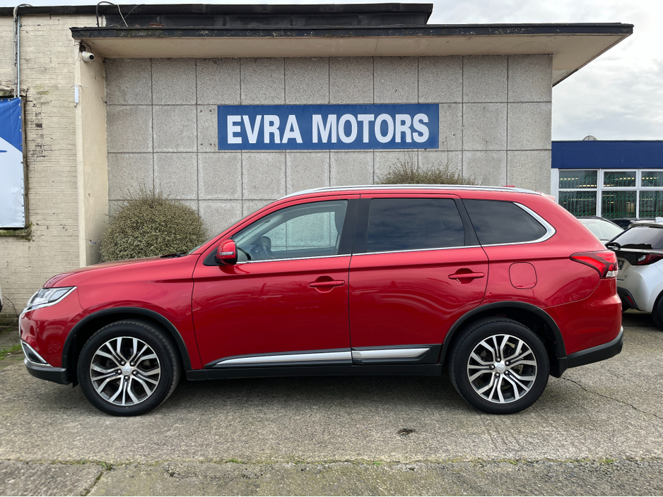 2018 Mitsubishi Outlander - image 6