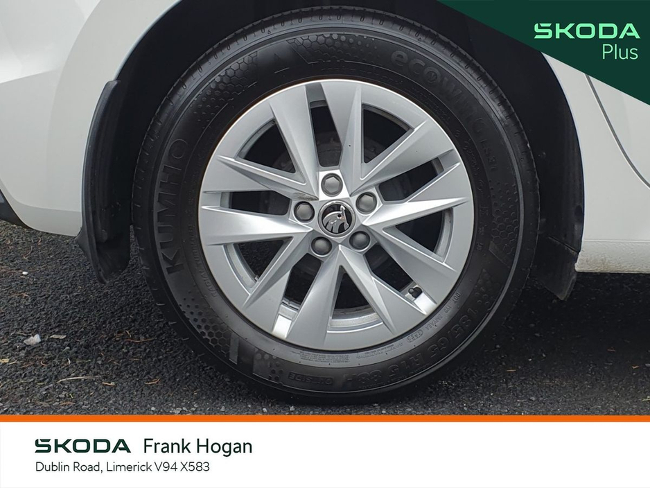 2024 Skoda Fabia - image 9