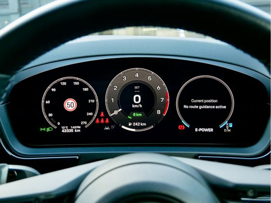 2024 Porsche Cayenne - image 28