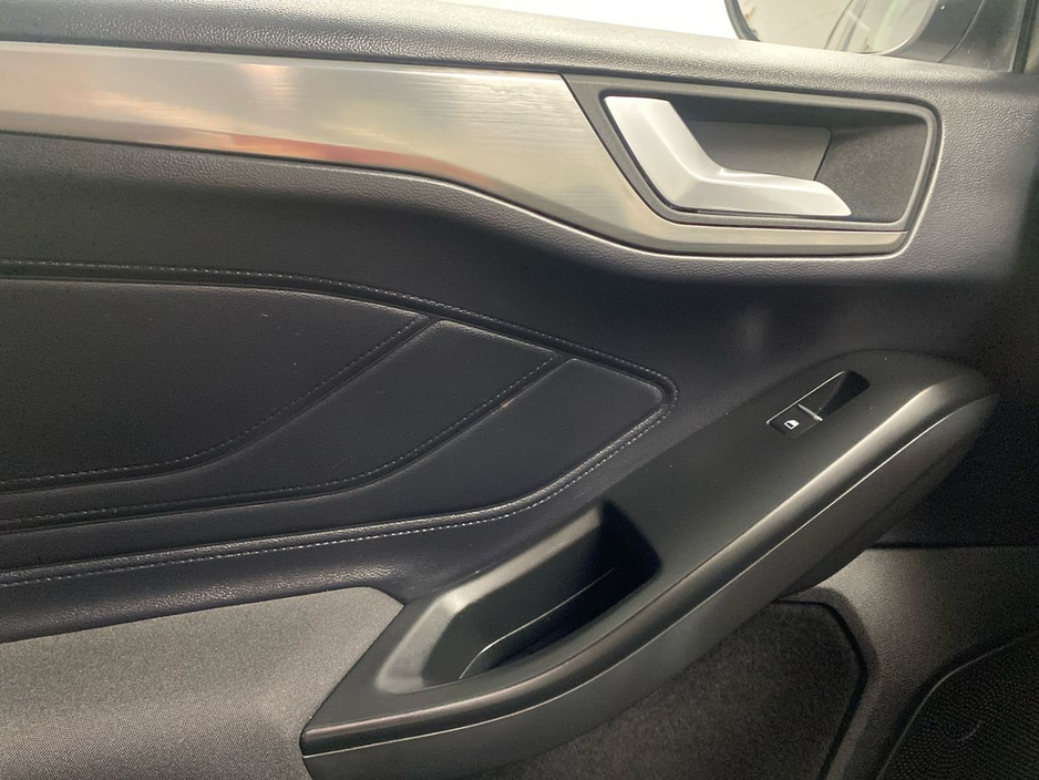 2023 Ford Focus - image 11