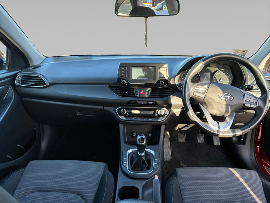 2018 Hyundai i30 - image 9