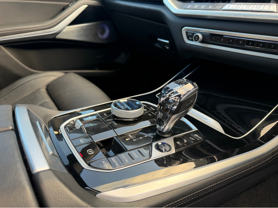 2021 BMW X5 - image 29