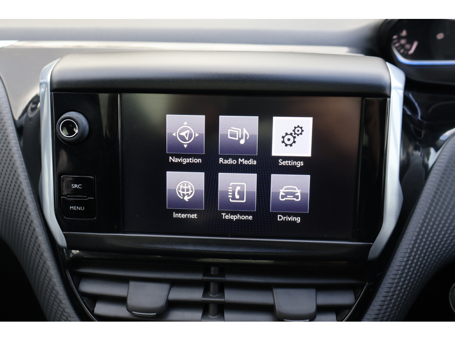 2015 Peugeot 2008 ALLURE Low Mileage Huge Spec €9,495